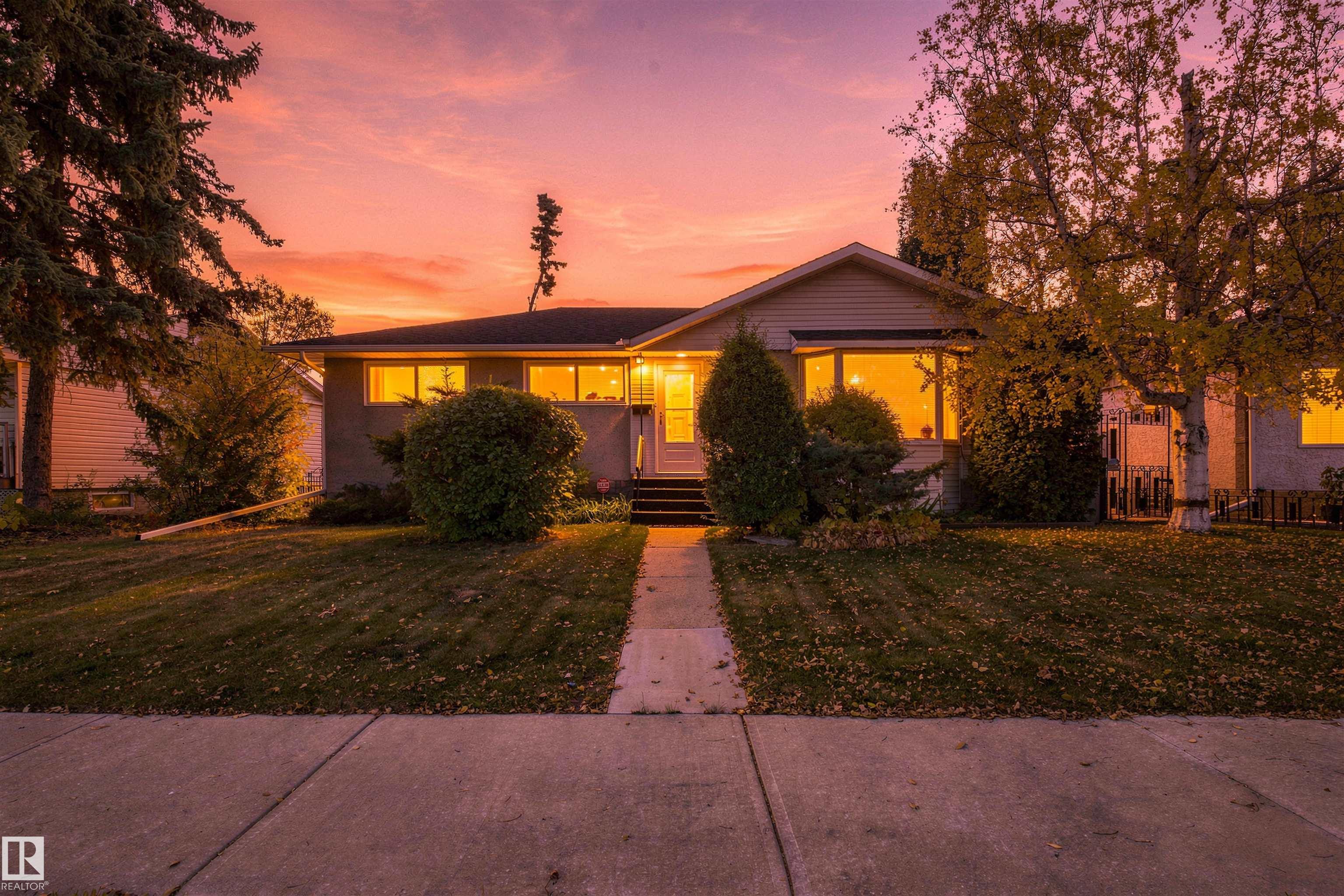 Real Estate Listing MLS E4512643