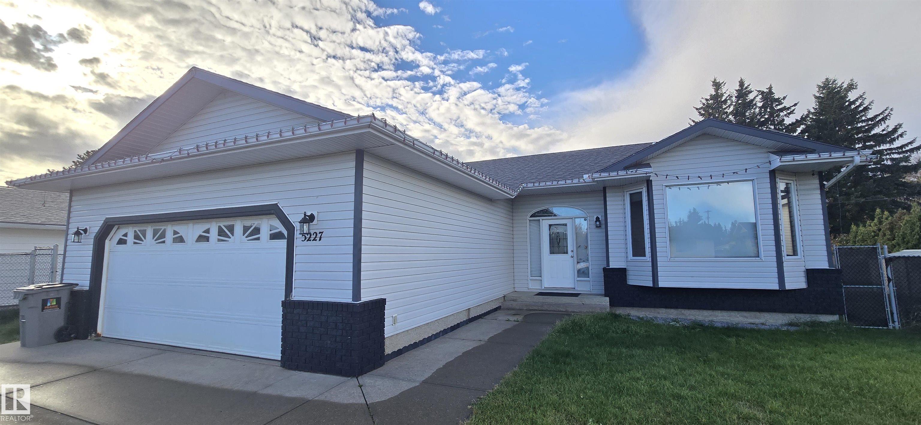 5227 54 Avenue, Mundare, MLS® # E4513285