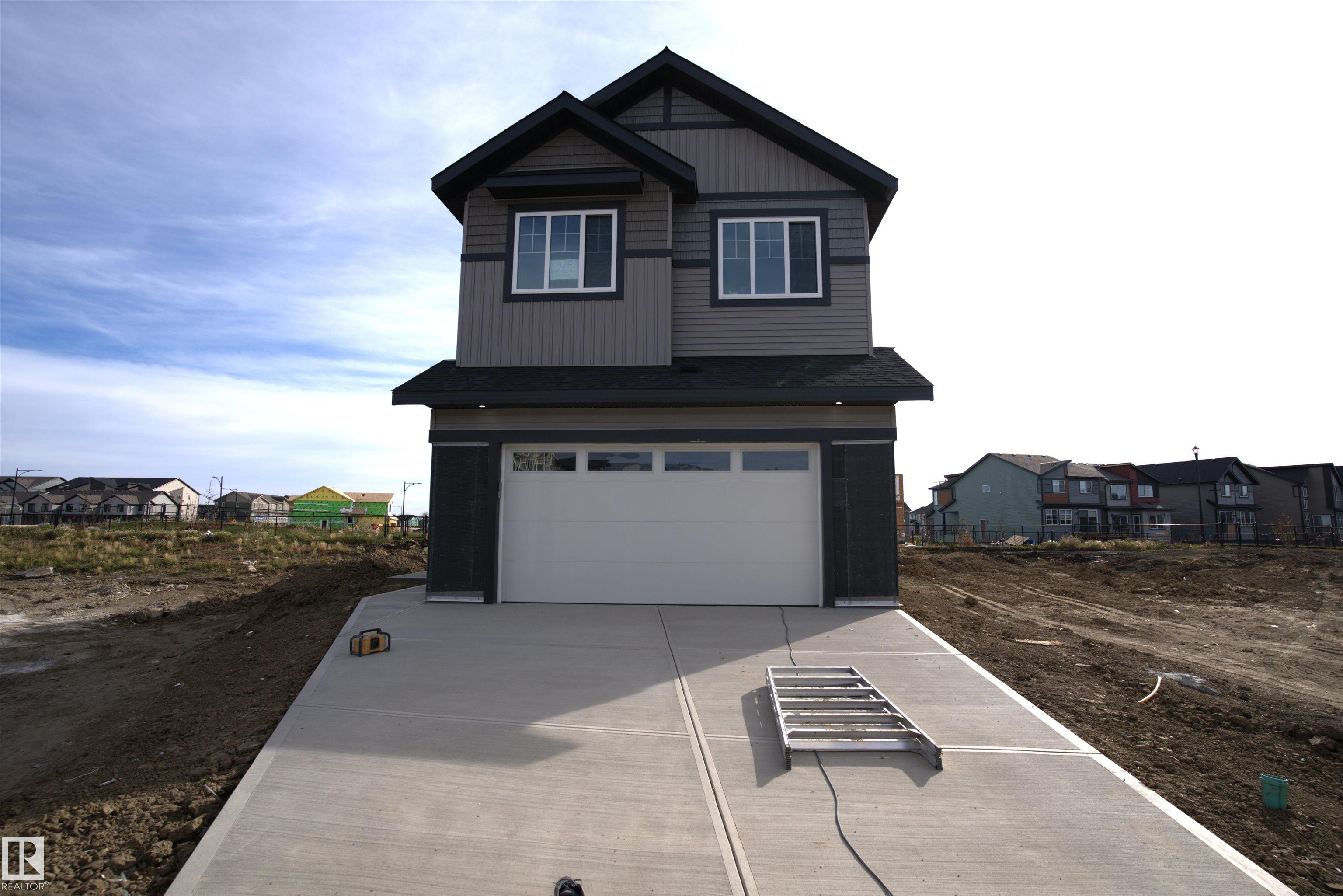 4282 Charles Close, Edmonton, MLS® # E4513404
