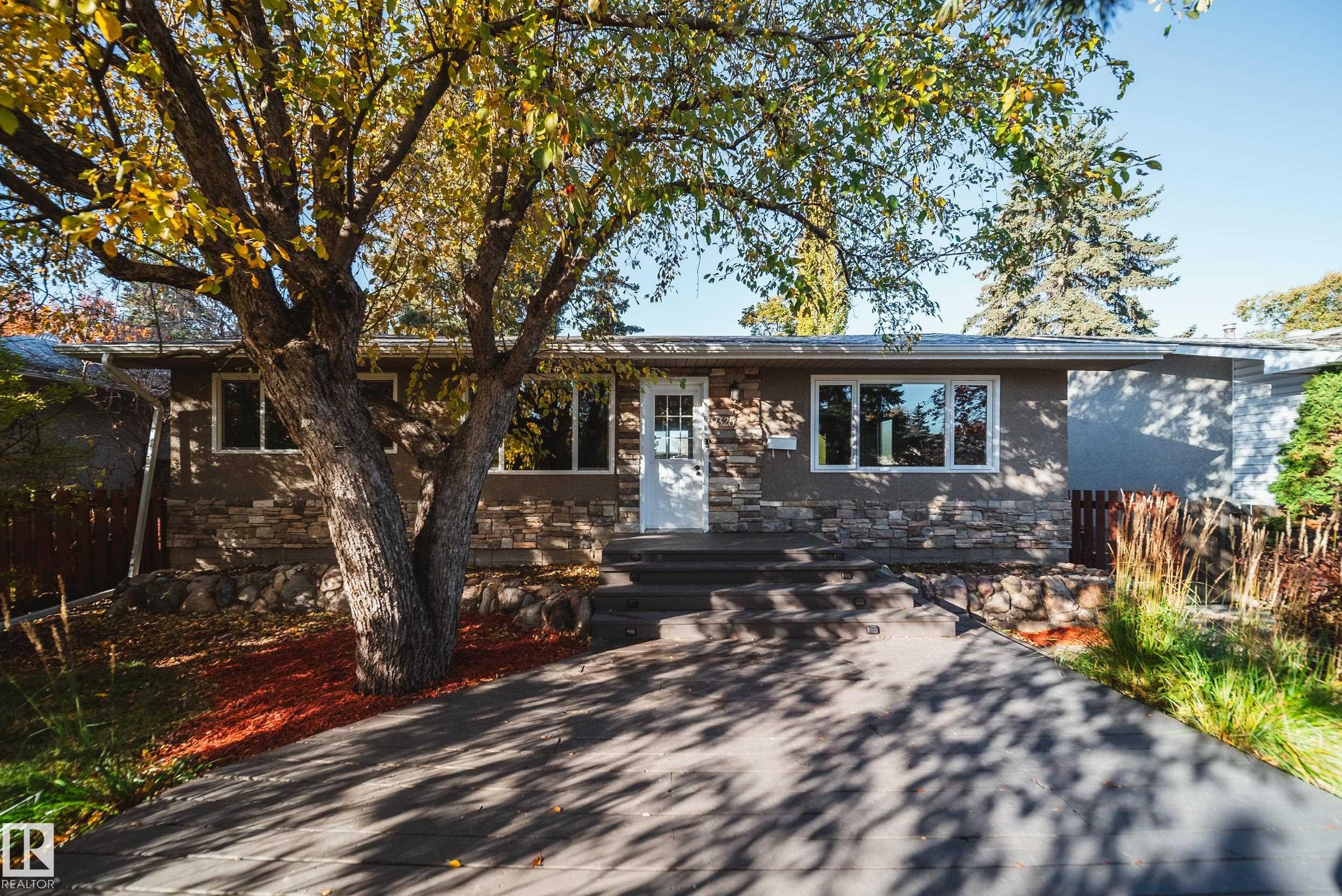 Real Estate Listing MLS E4514092