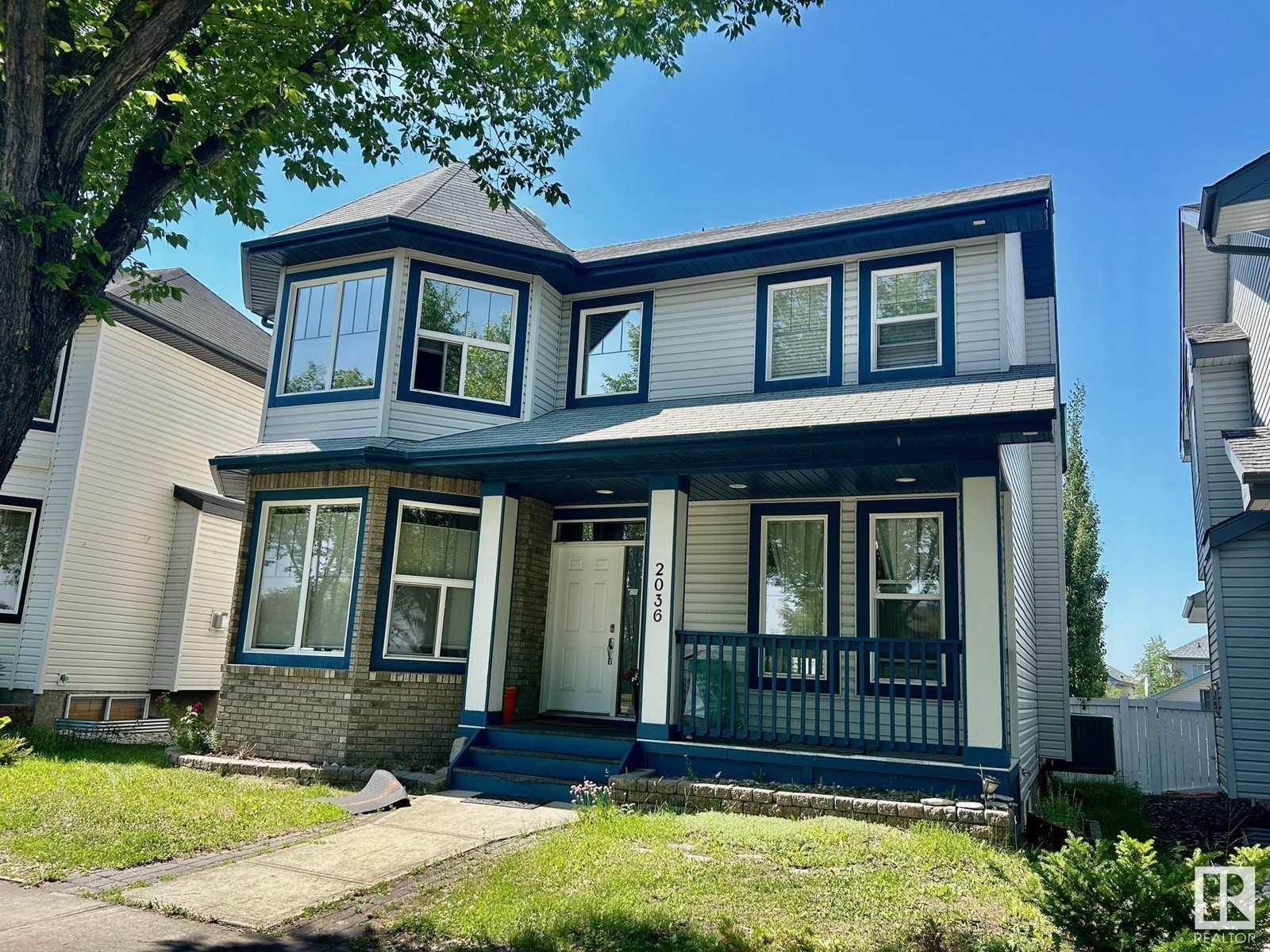 MLS® listing #27154076 for sale located at 2036 TOWNE CENTRE BV NW