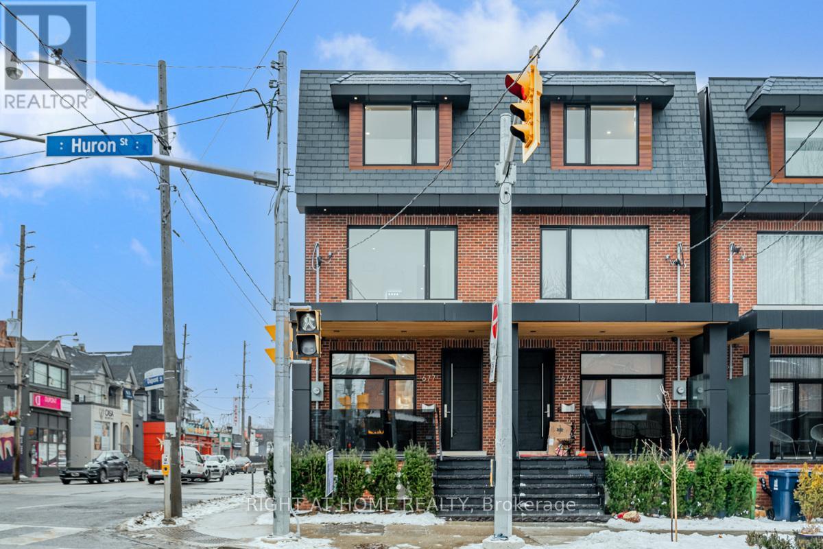 MLS® listing #27910622 for sale located at 677 HURON STREET