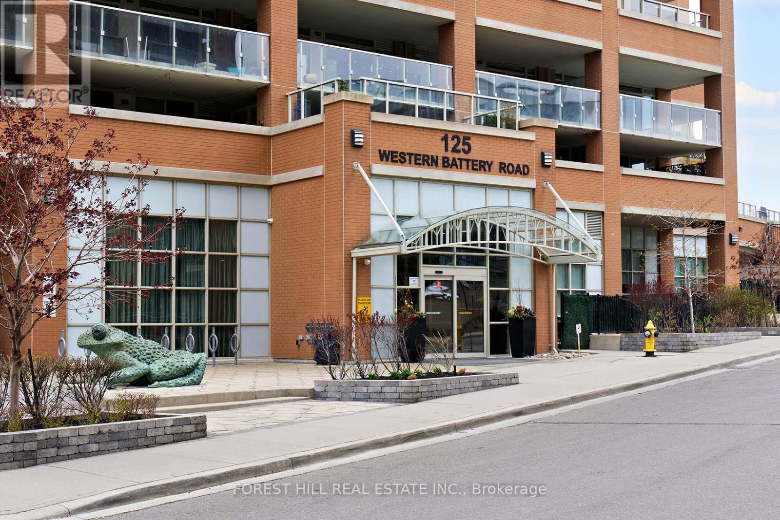 MLS® listing #28315952 for sale located at 303 - 125 WESTERN BATTERY ROAD