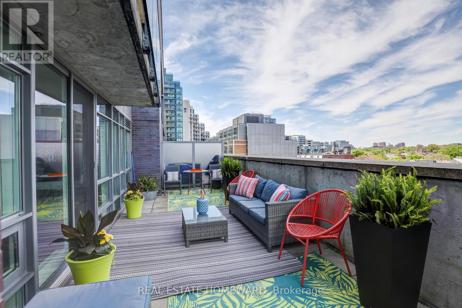 MLS® listing #28353640 for sale located at 737 - 68 ABELL STREET