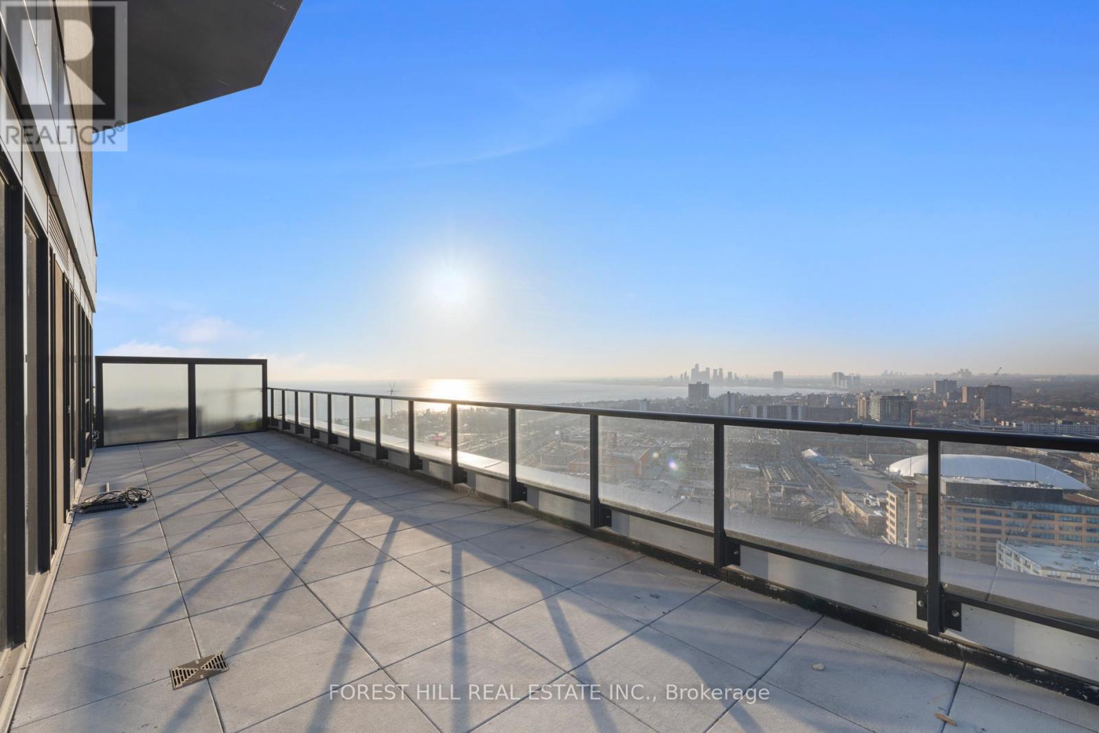 MLS® listing #28379239 for sale located at PH3 - 135 EAST LIBERTY STREET