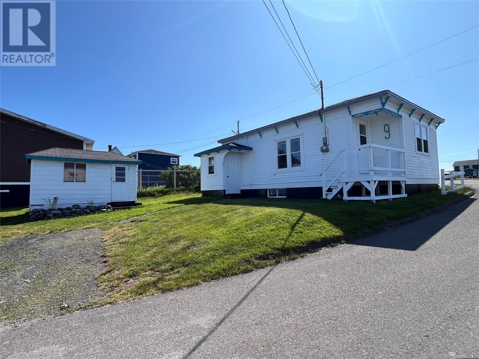 MLS® listing #28480412 for sale located at 9 Seaview Road