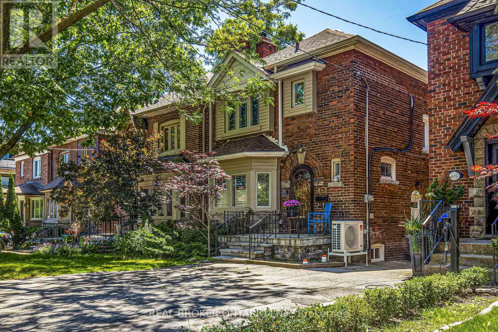 MLS® listing #28498561 for sale located at 413 ROSELAWN AVENUE