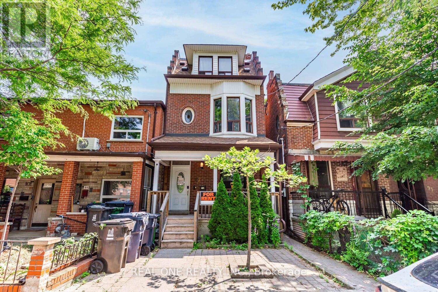 MLS® listing #28565323 for sale located at 97 LIPPINCOTT STREET