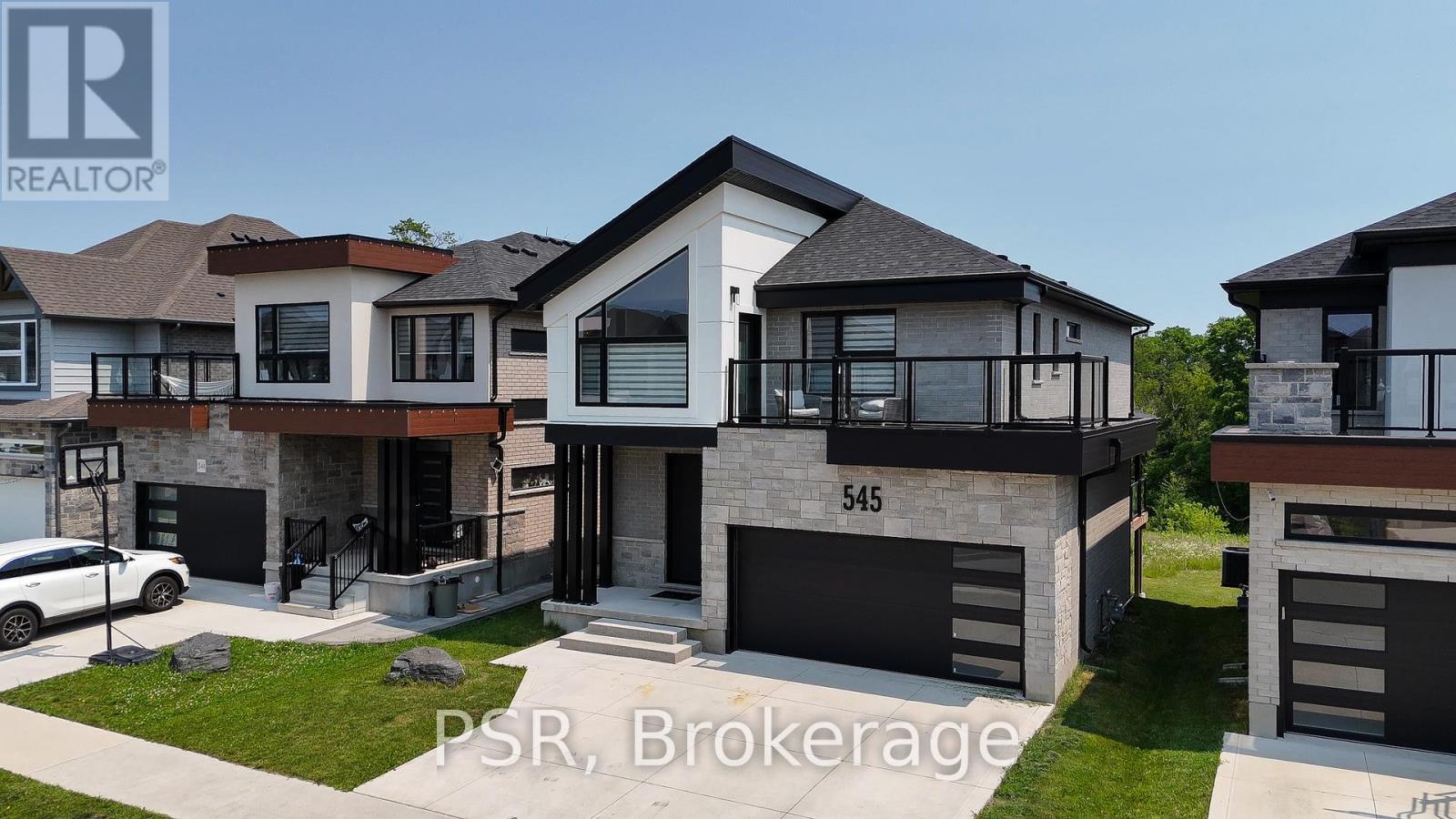 MLS® listing #28572518 for sale located at 545 DOONWOODS CRESCENT