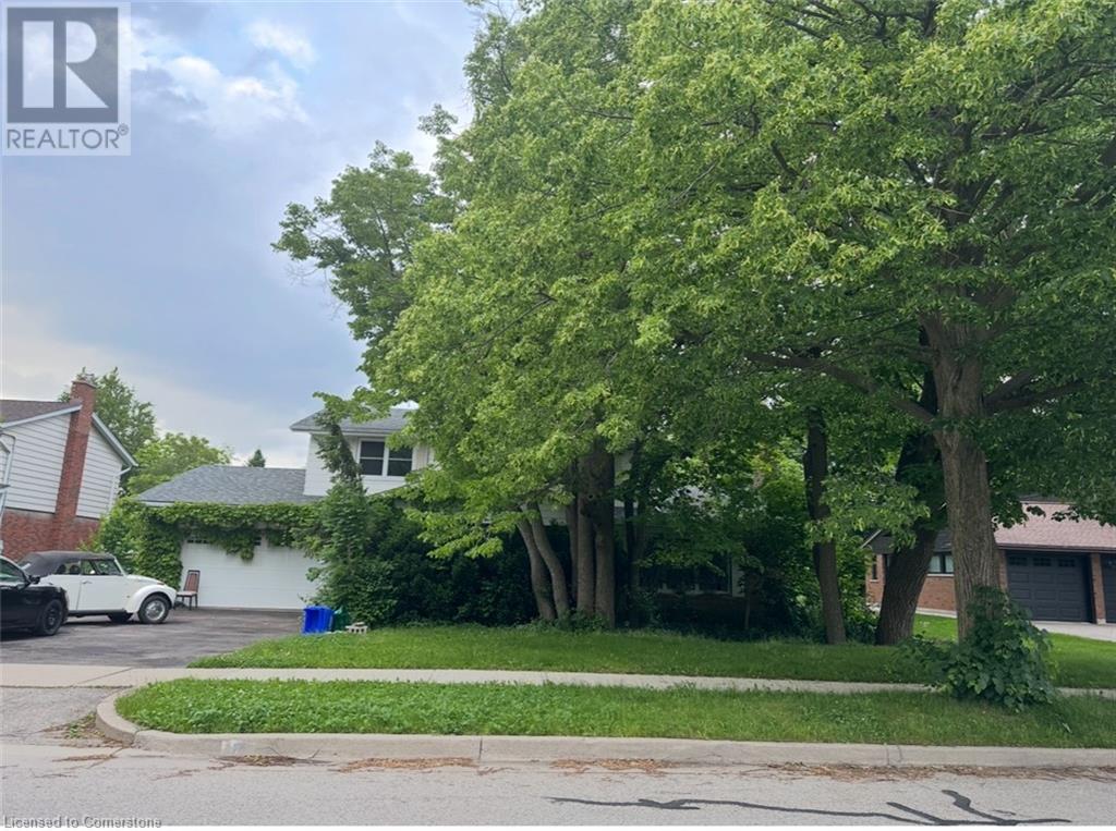MLS® listing #28573895 for sale located at 46 BIRCHCLIFF Avenue