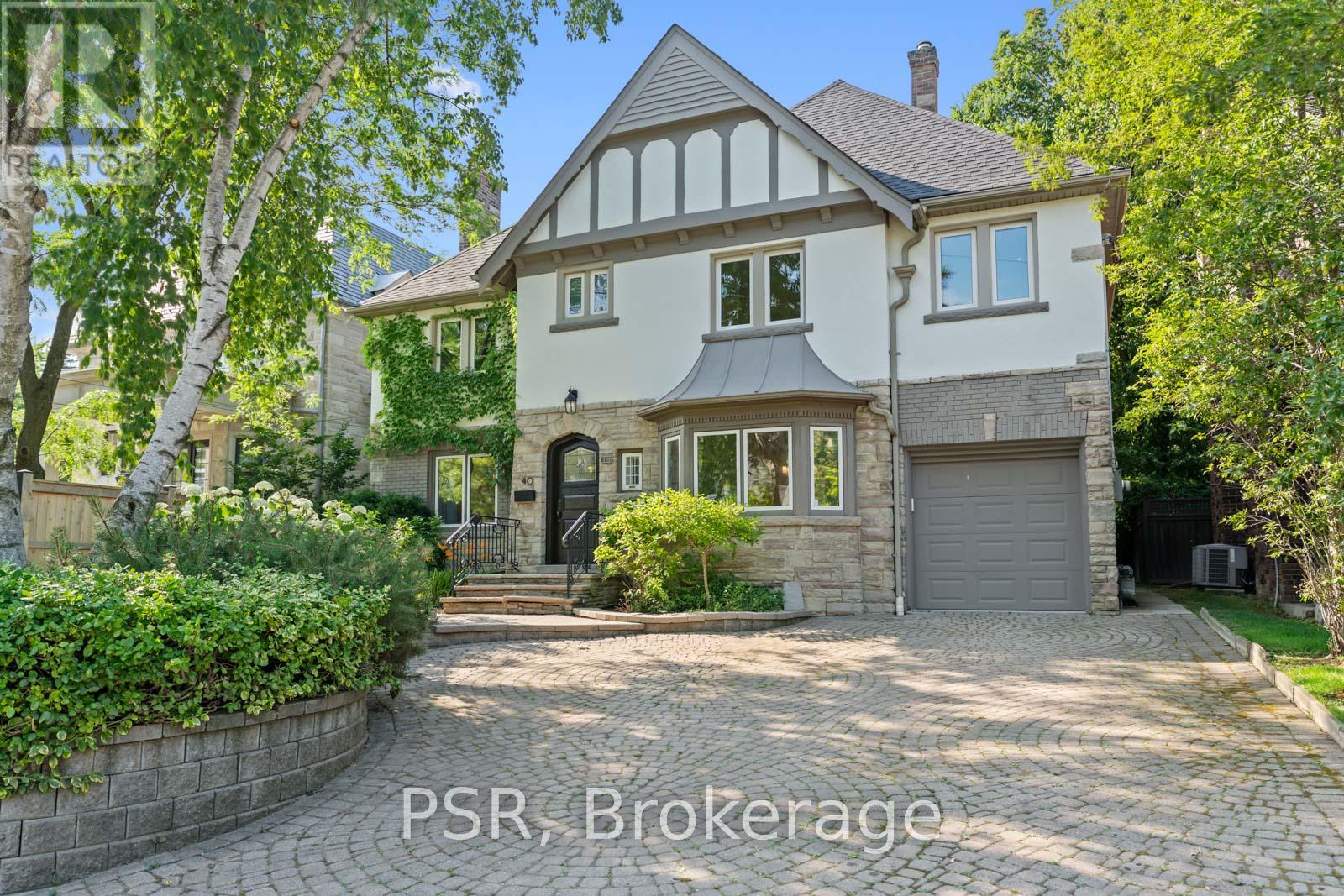 MLS® listing #28586672 for sale located at 40 STRATHEARN ROAD