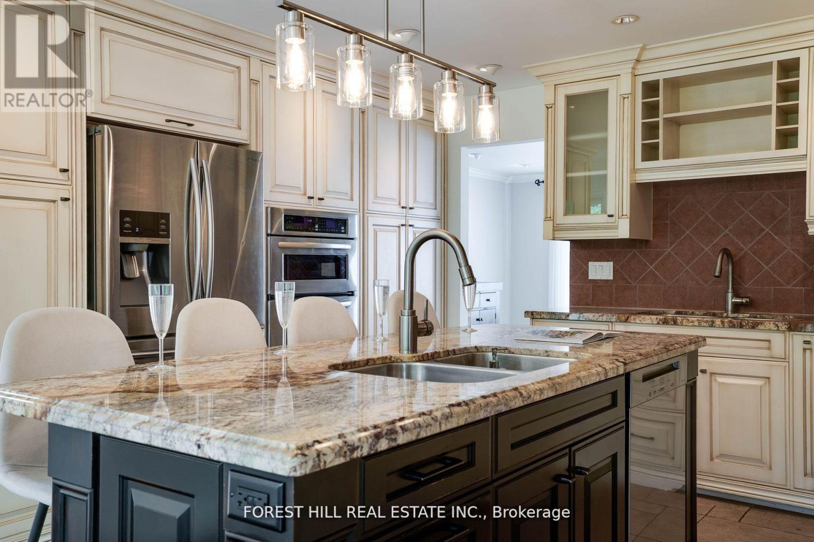 MLS® listing #28588992 for sale located at 244 WATERLOO AVENUE