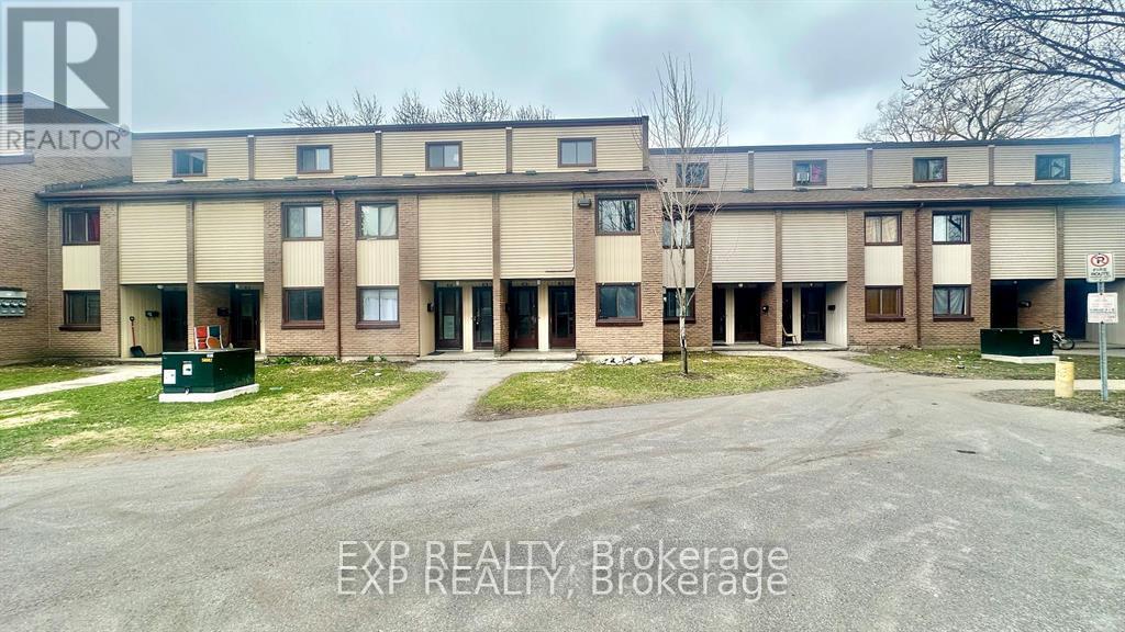 MLS® listing #28591982 for sale located at 44 - 1200 COURTLAND AVENUE E
