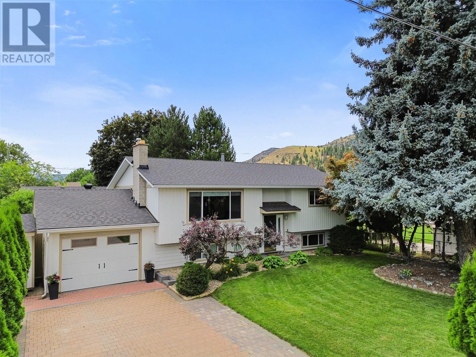 MLS® listing #28593194 for sale located at 845 ELDER Road