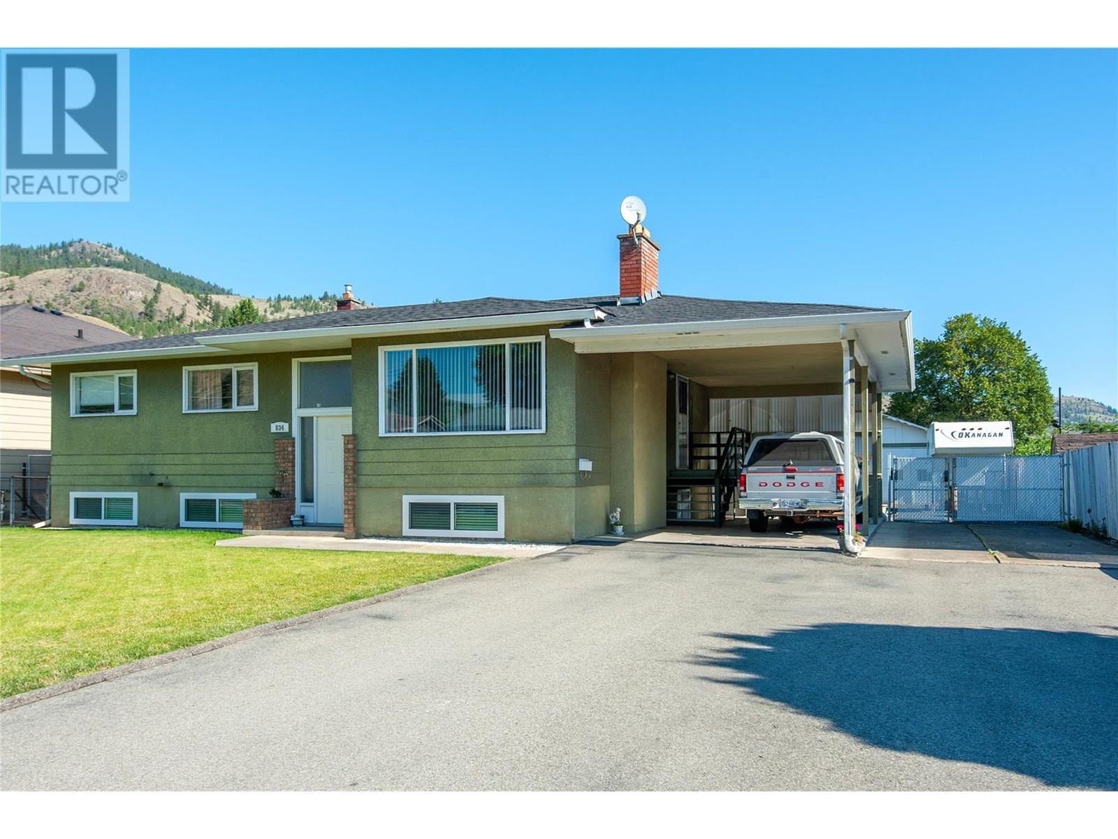 MLS® listing #28594704 for sale located at 834 Cramond Road