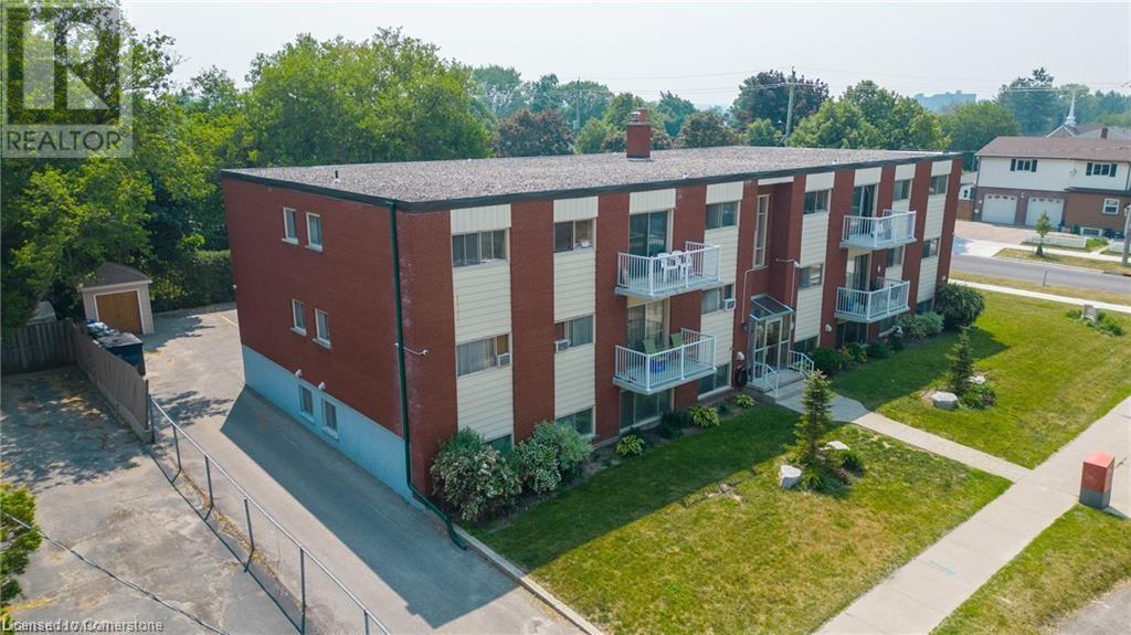 MLS® listing #28598874 for sale located at 357 CONNAUGHT Street Unit# 3