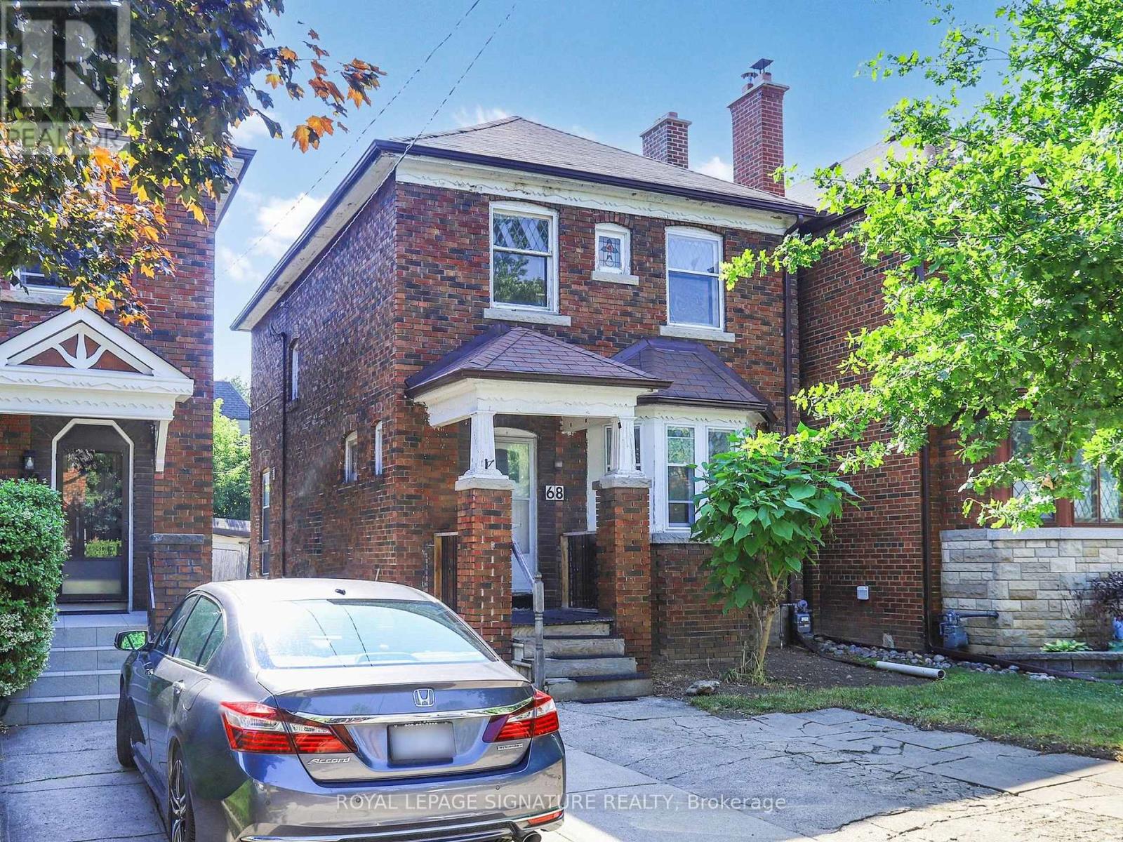 MLS® listing #28600259 for sale located at 68 CASTLEWOOD ROAD