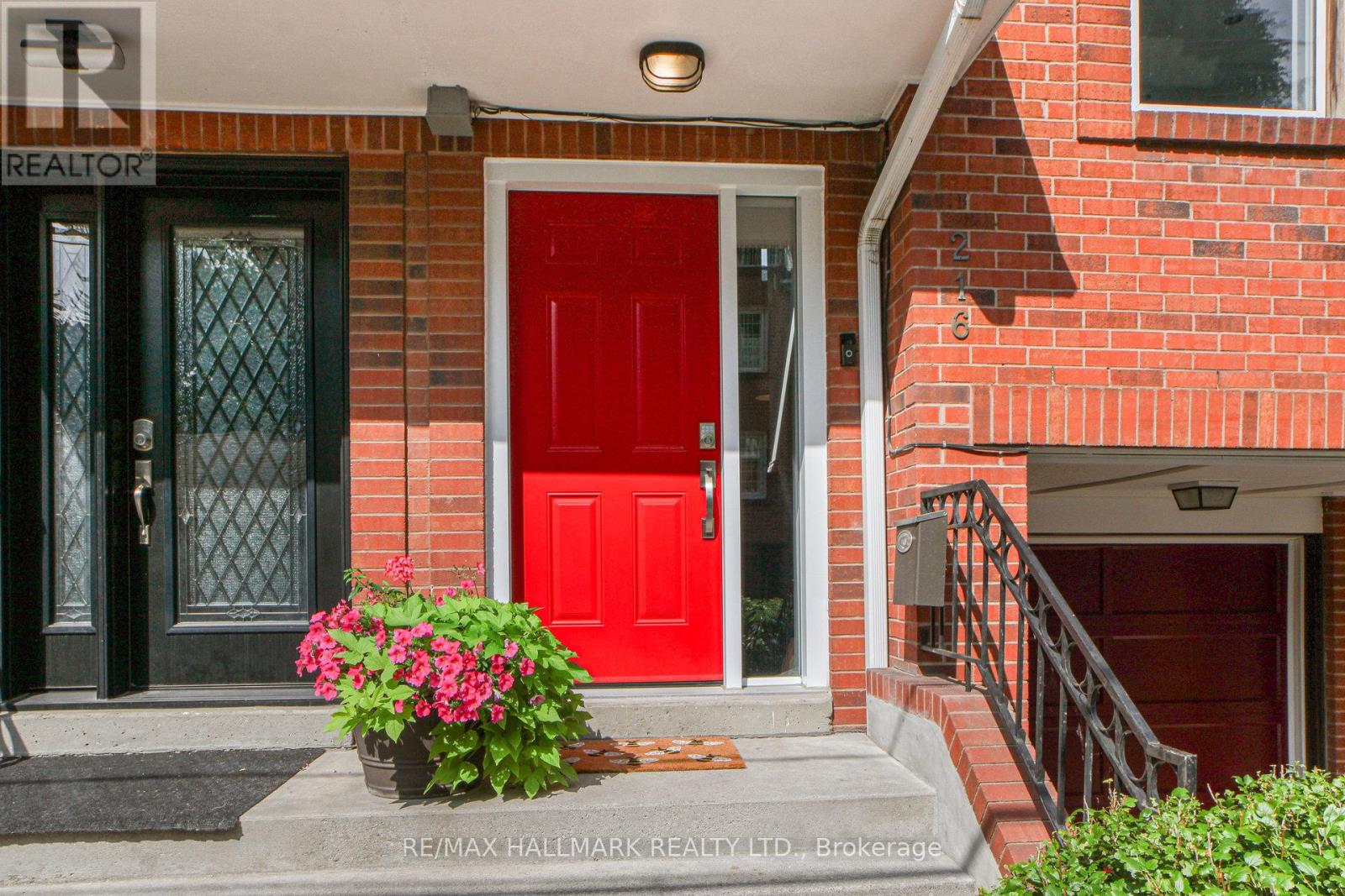 MLS® listing #28600705 for sale located at 216 MILAN STREET