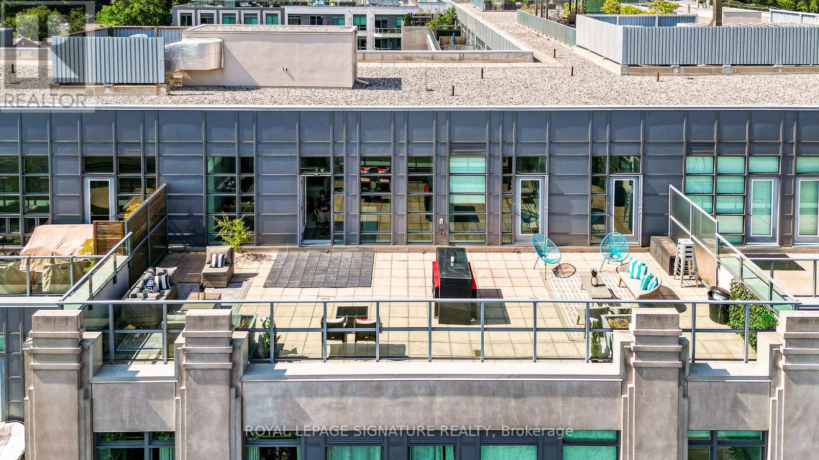 MLS® listing #28601509 for sale located at 615 - 380 MACPHERSON AVENUE