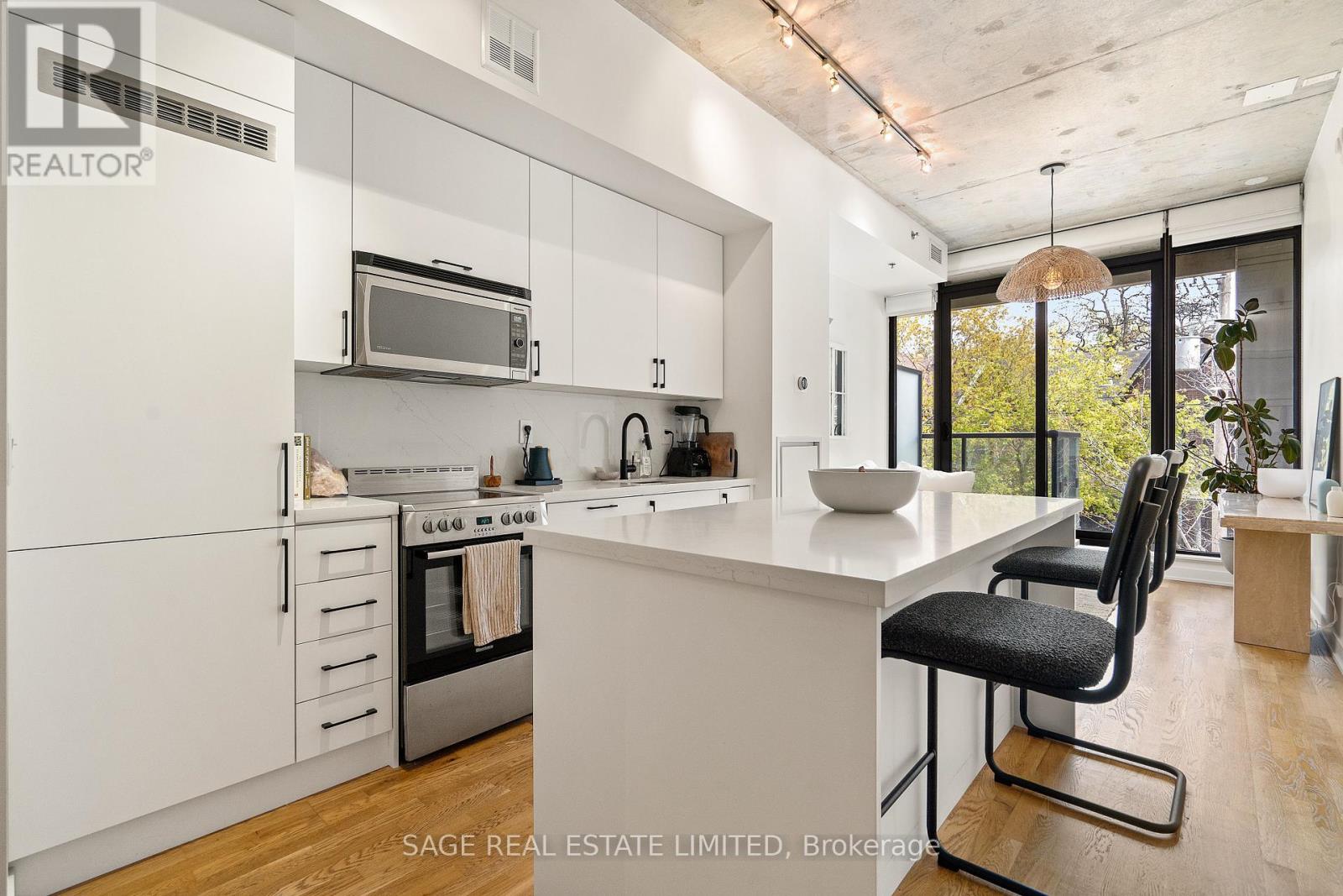 MLS® listing #28601771 for sale located at 216 - 8 DOVERCOURT ROAD