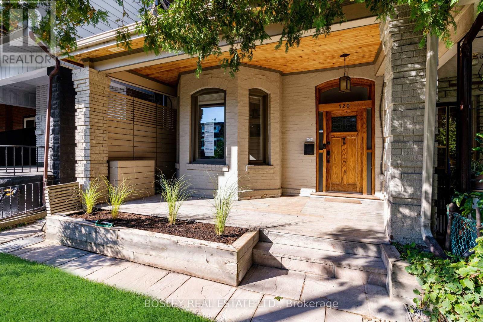 MLS® listing #28602436 for sale located at 520 MANNING AVENUE