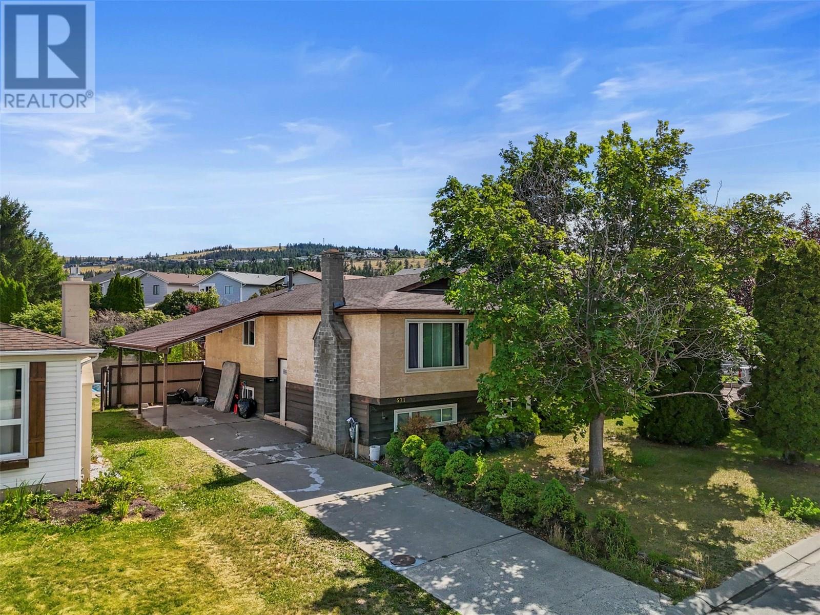 MLS® listing #28603021 for sale located at 571 Garibaldi Drive