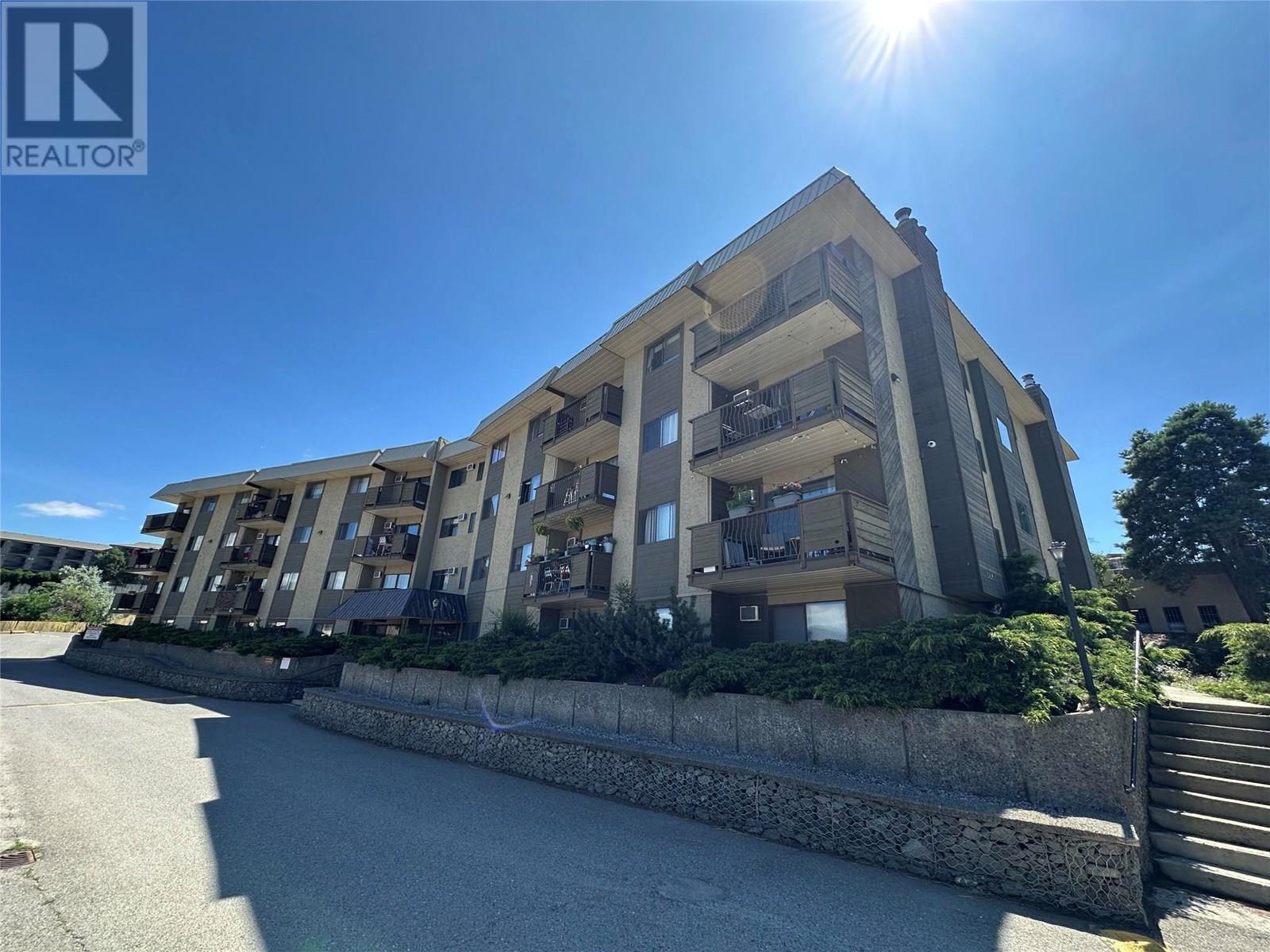 MLS® listing #28609442 for sale located at 555 Dalgleish Drive Unit# 408