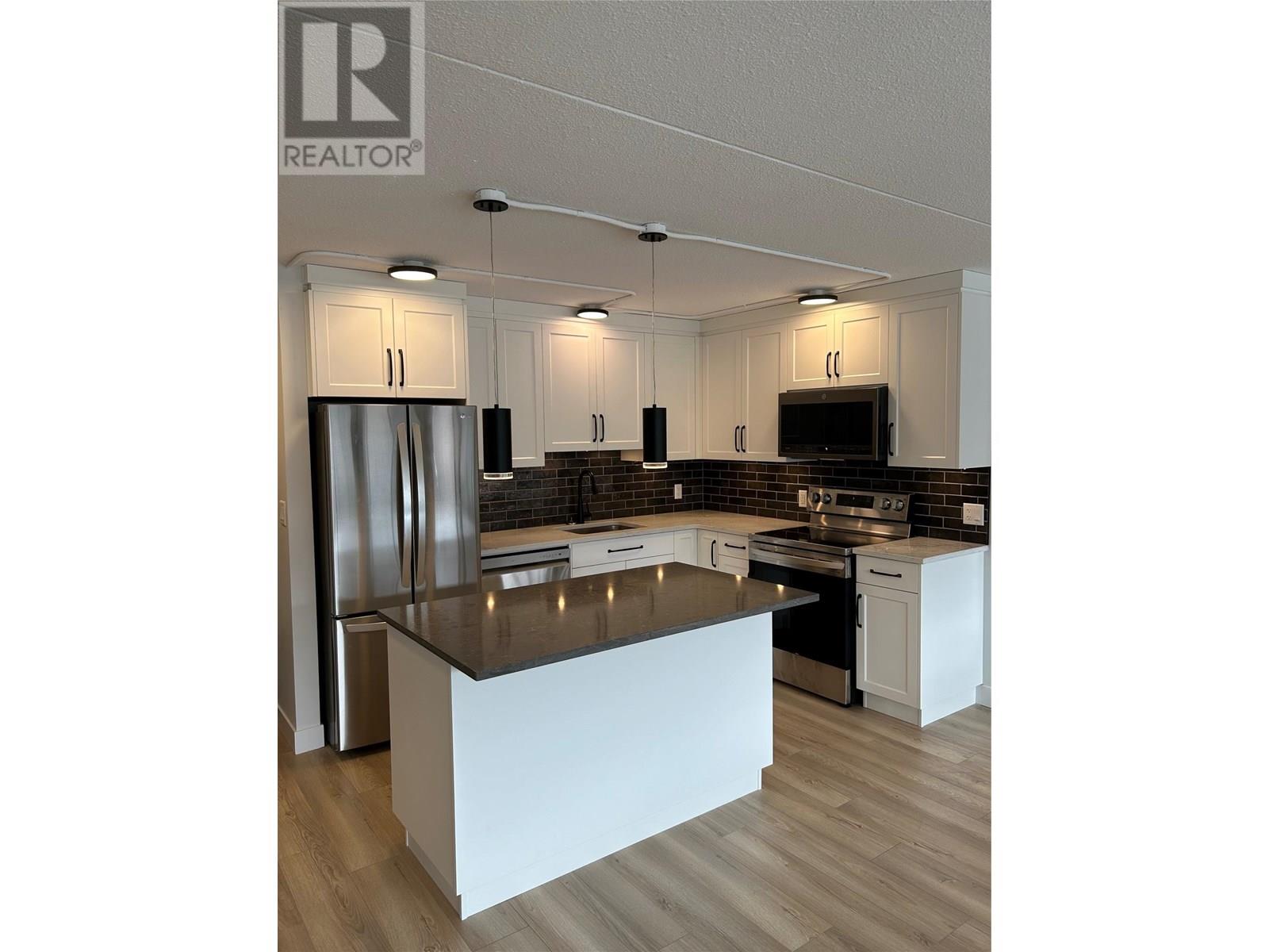 MLS® listing #28614806 for sale located at 525 Nicola Street Unit# 403