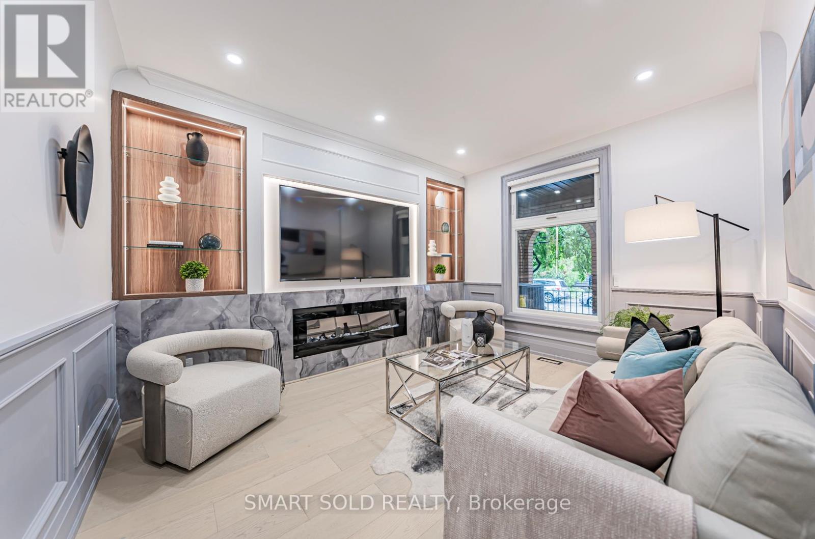 MLS® listing #28616667 for sale located at 89 CONCORD AVENUE