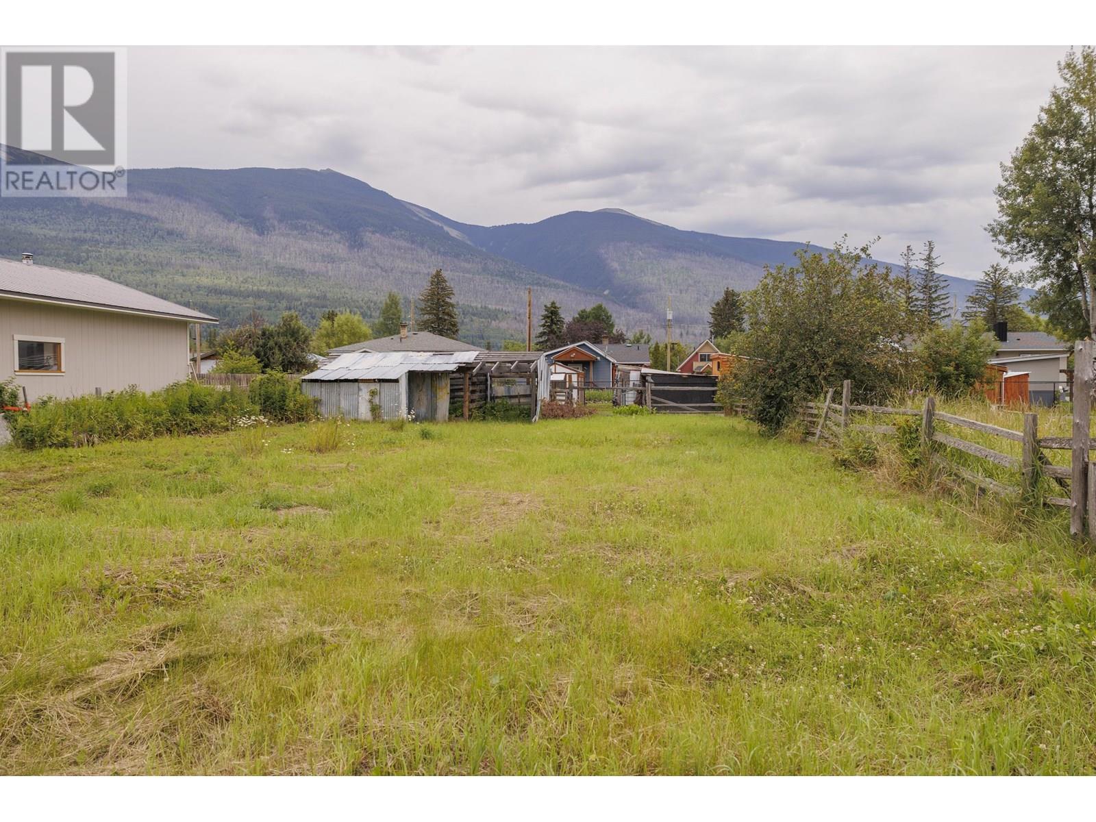 MLS® listing #28619350 for sale located at 874 3RD AVENUE