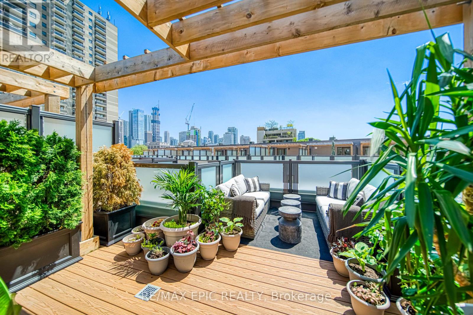 MLS® listing #28642499 for sale located at TH16 - 165 PEARS AVENUE