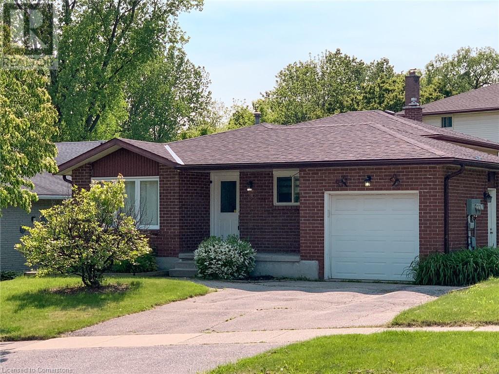 MLS® listing #28644770 for sale located at 109 BIEHN Drive Unit# Upper
