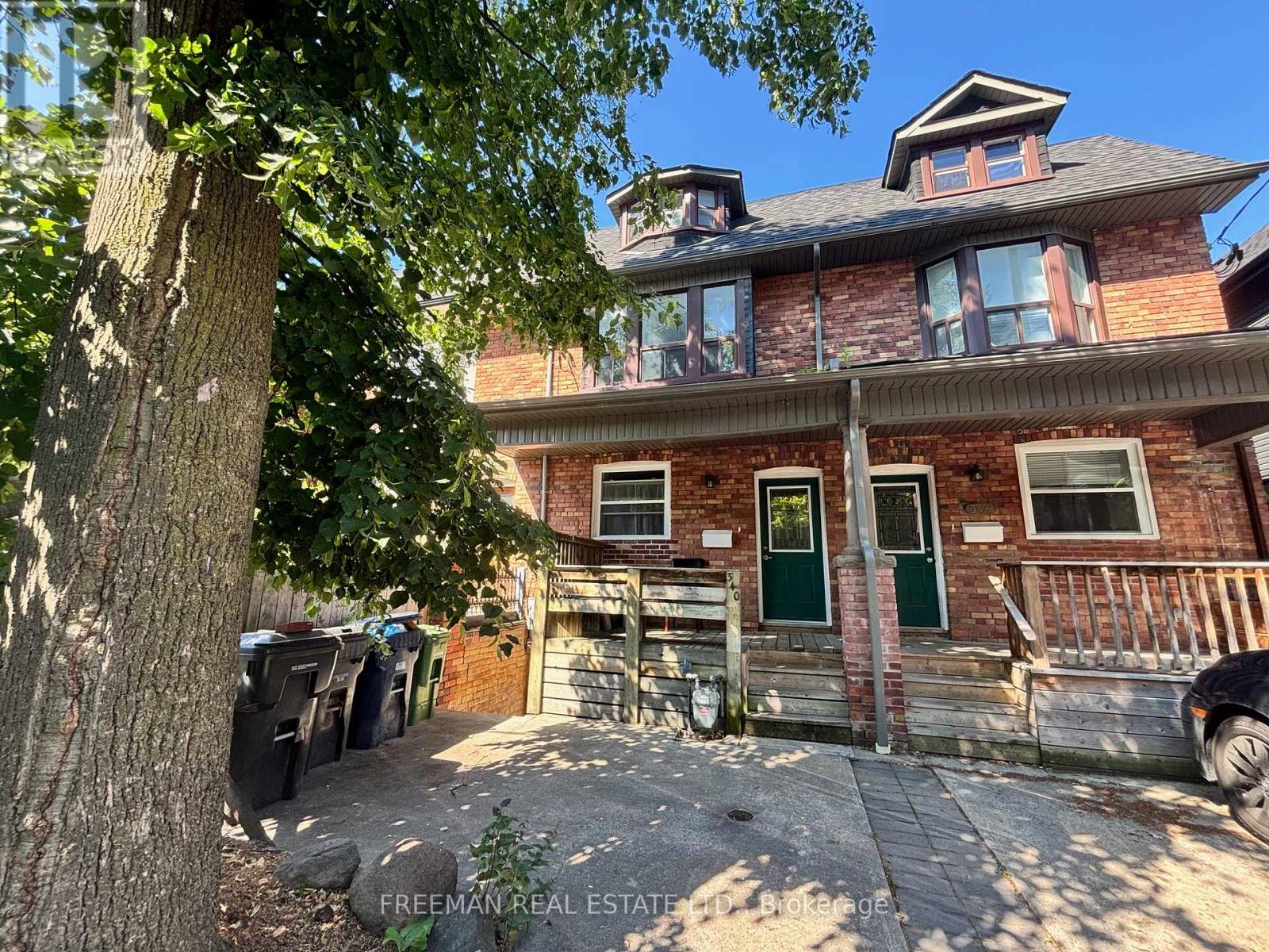 MLS® listing #28644887 for sale located at 340 HOWLAND AVENUE
