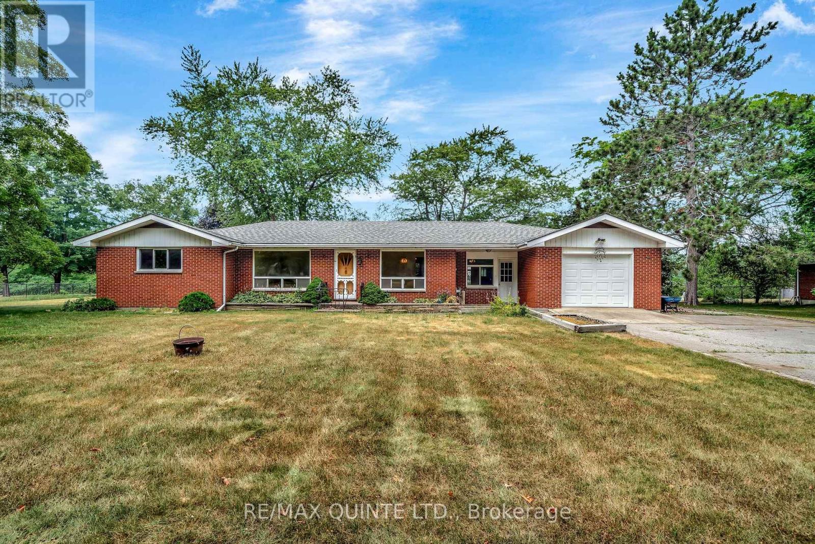 MLS® listing #28654739 for sale located at 1462 COUNTY ROAD 12