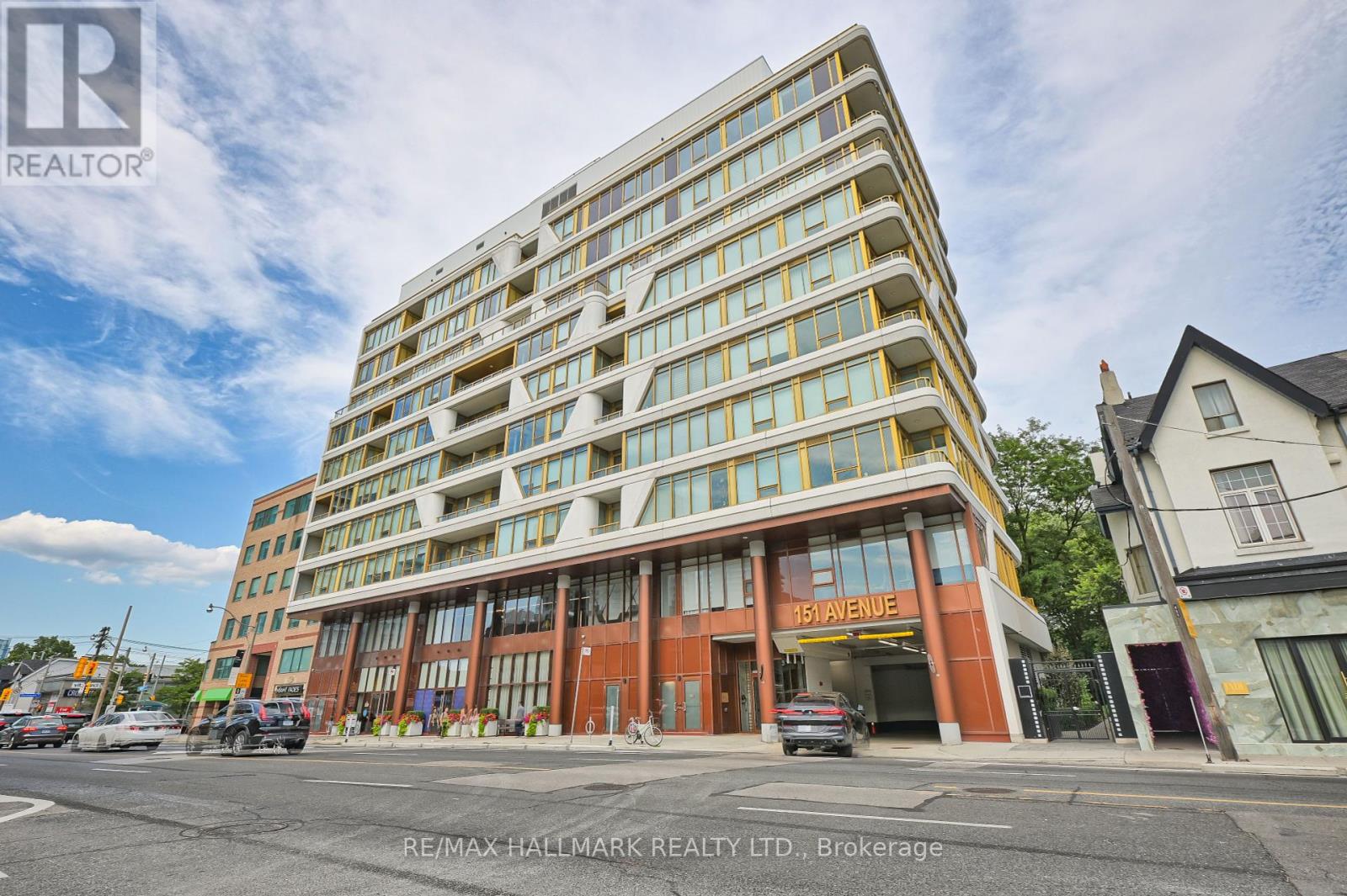 MLS® listing #28663460 for sale located at 601 - 151 AVENUE ROAD