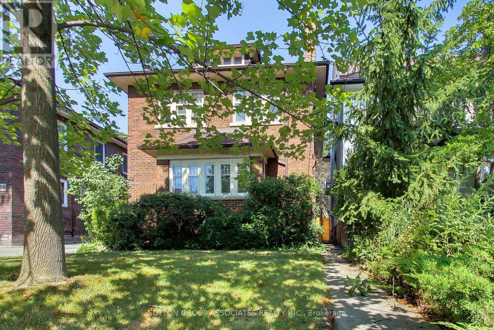 MLS® listing #28665457 for sale located at 64 BURNSIDE DRIVE