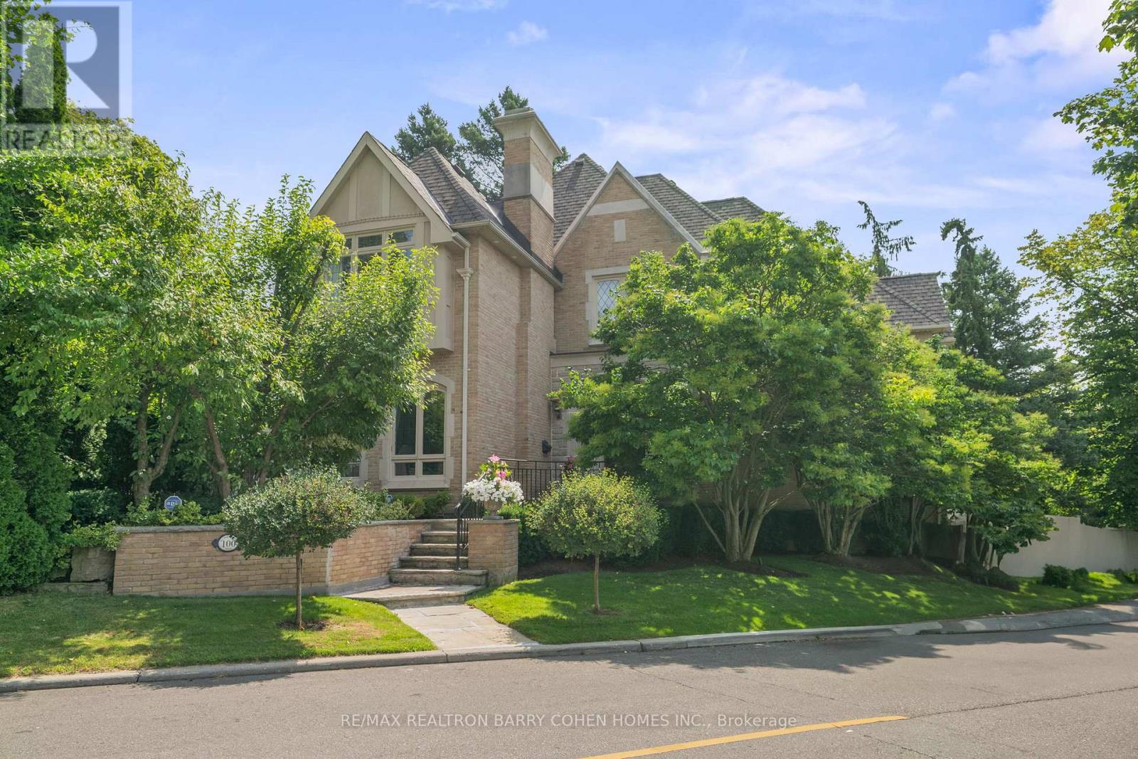 MLS® listing #28665643 for sale located at 100 OLD FOREST HILL ROAD