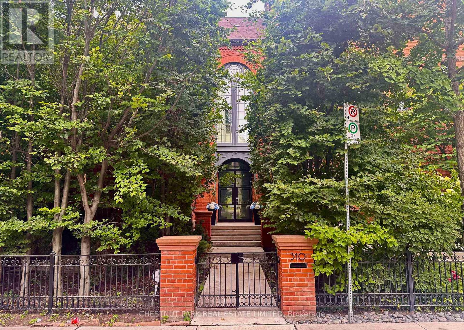 MLS® listing #28666665 for sale located at 310 PALMERSTON BOULEVARD