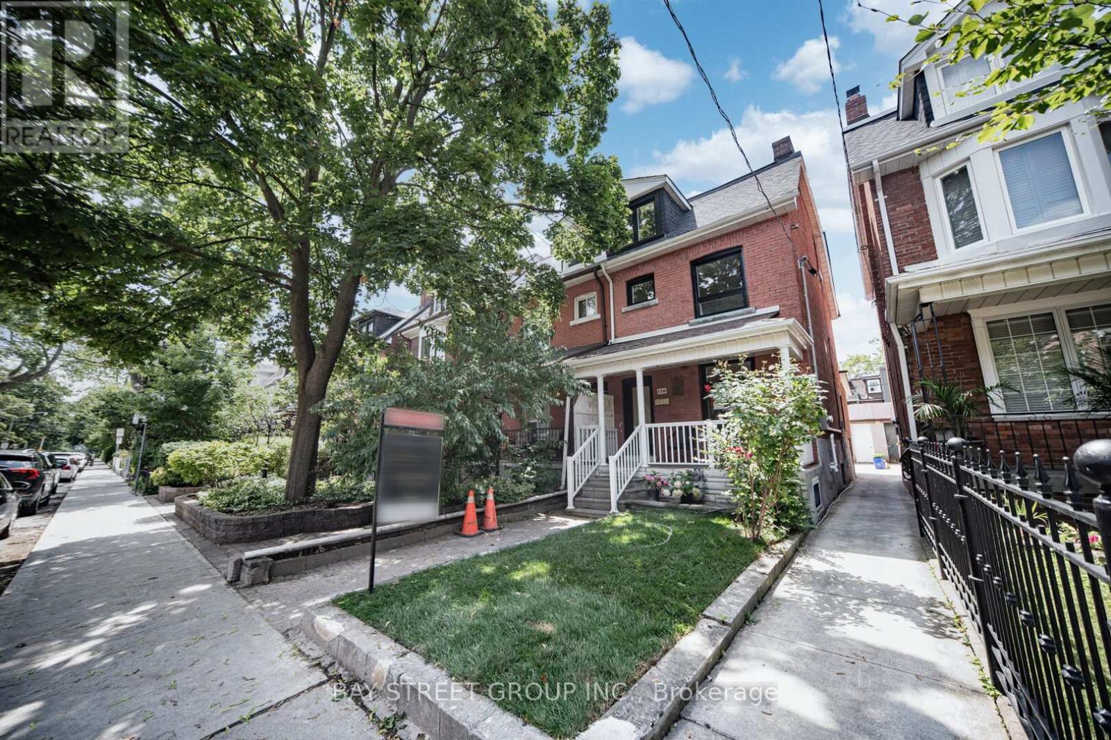 MLS® listing #28666668 for sale located at 126 GRACE STREET