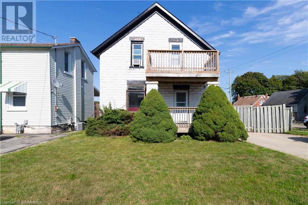 MLS® listing #28671942 for sale located at 200 LANCASTER Street W