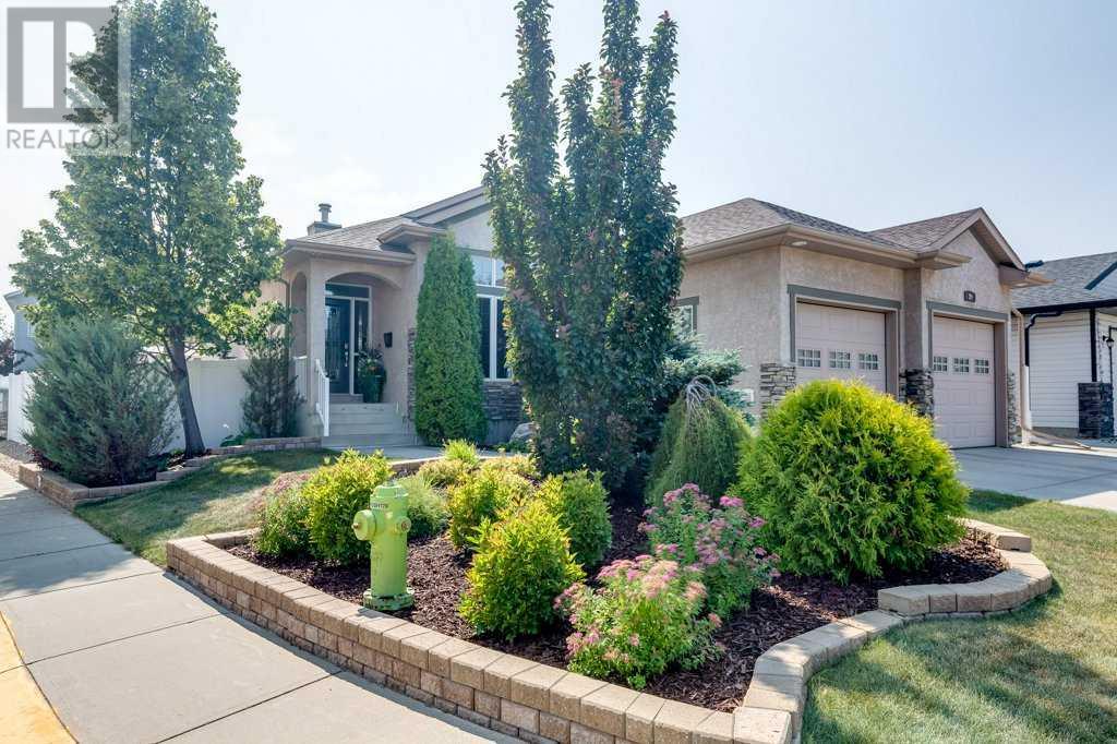 MLS® listing #28686623 for sale located at 39 Daniel Crescent