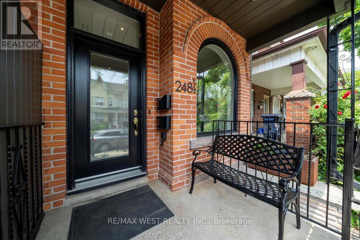 MLS® listing #28688400 for sale located at 248 1/2 EUCLID AVENUE