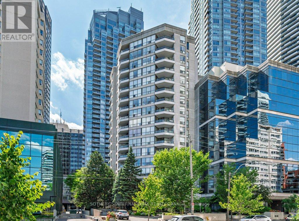 MLS® listing #28688830 for sale located at 1105 - 30 HOLLY STREET