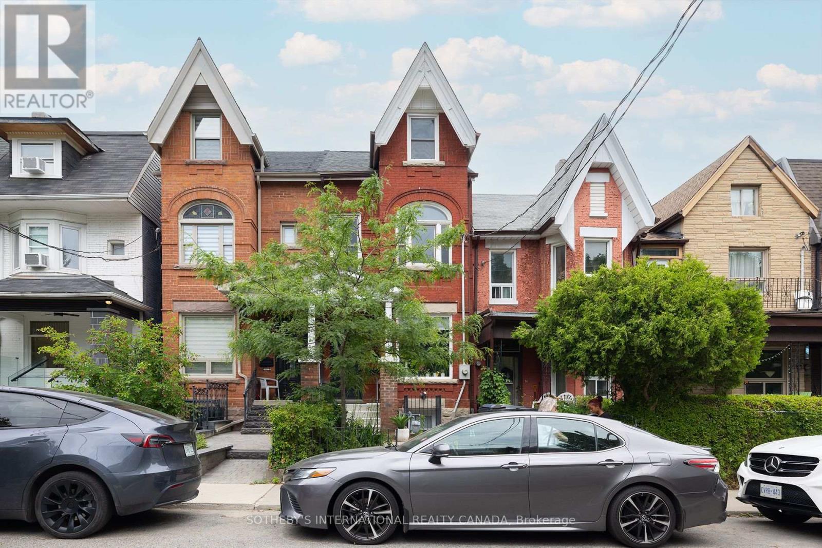 MLS® listing #28691063 for sale located at 31 MAJOR STREET