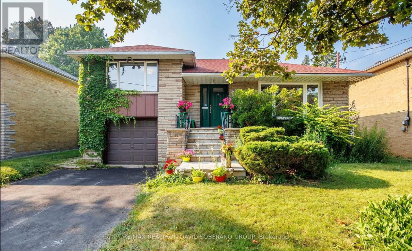 MLS® listing #28691788 for sale located at 29 ARTREEVA DRIVE