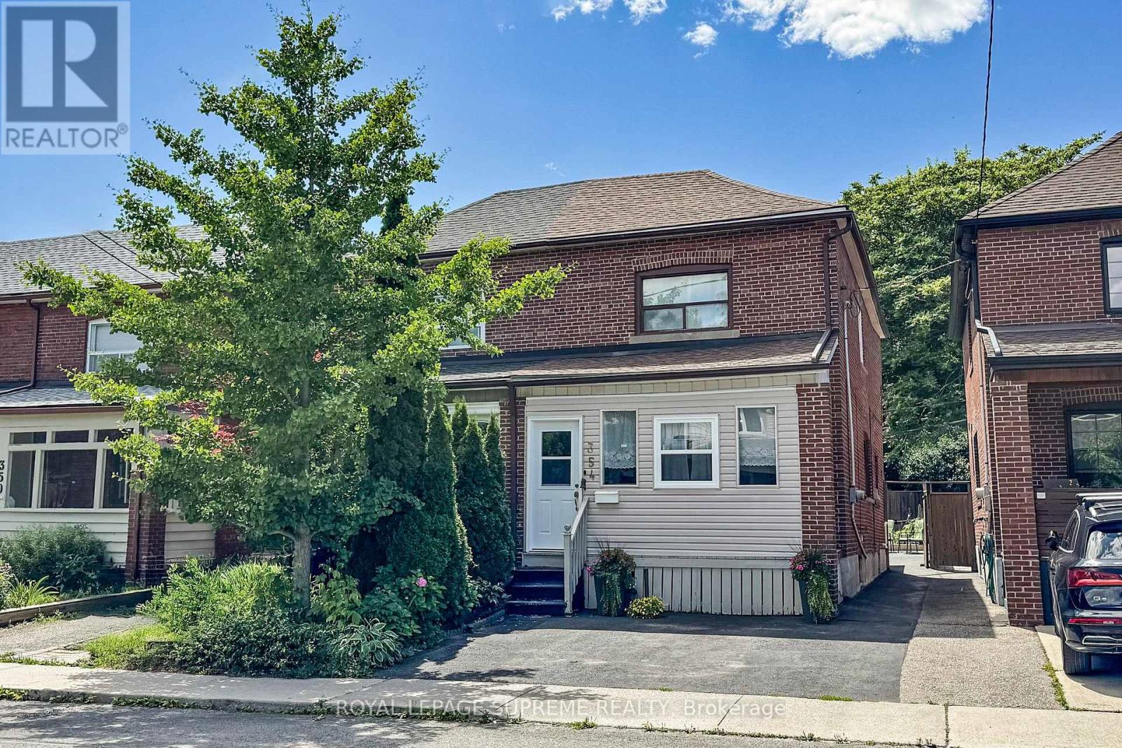 MLS® listing #28695839 for sale located at 354 WINONA DRIVE
