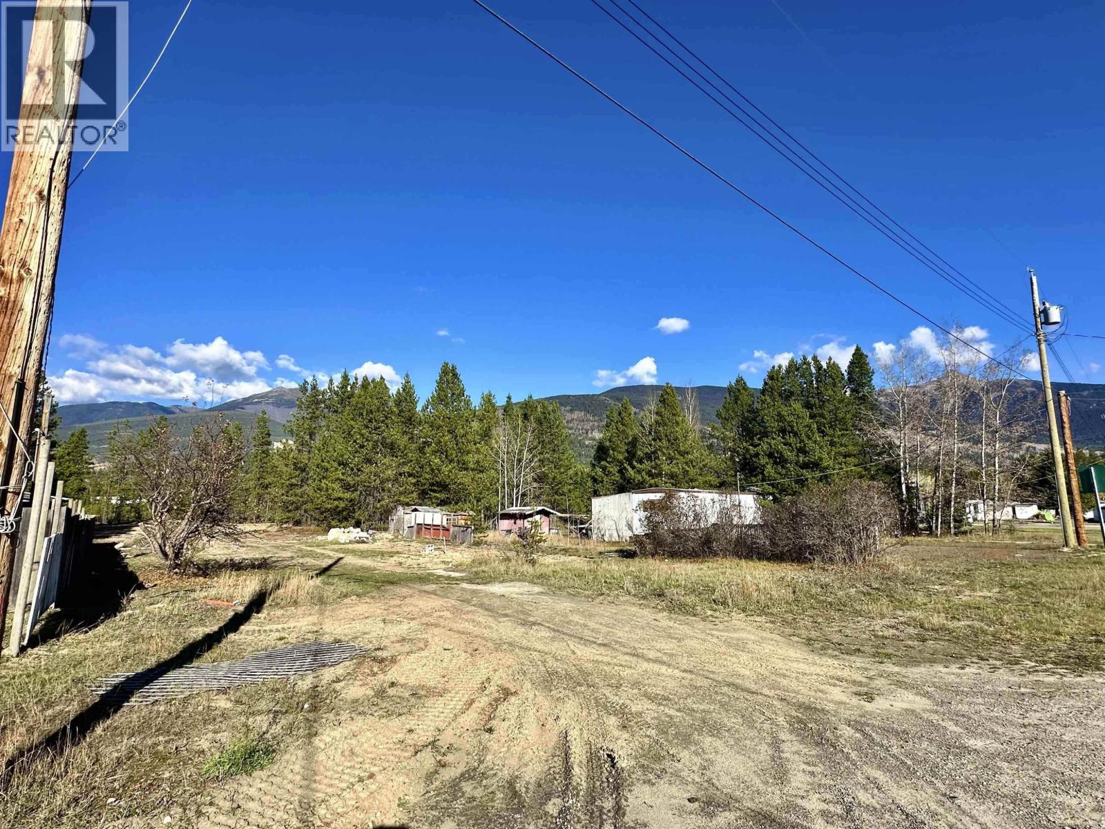 MLS® listing #28699496 for sale located at 1036 14TH AVENUE