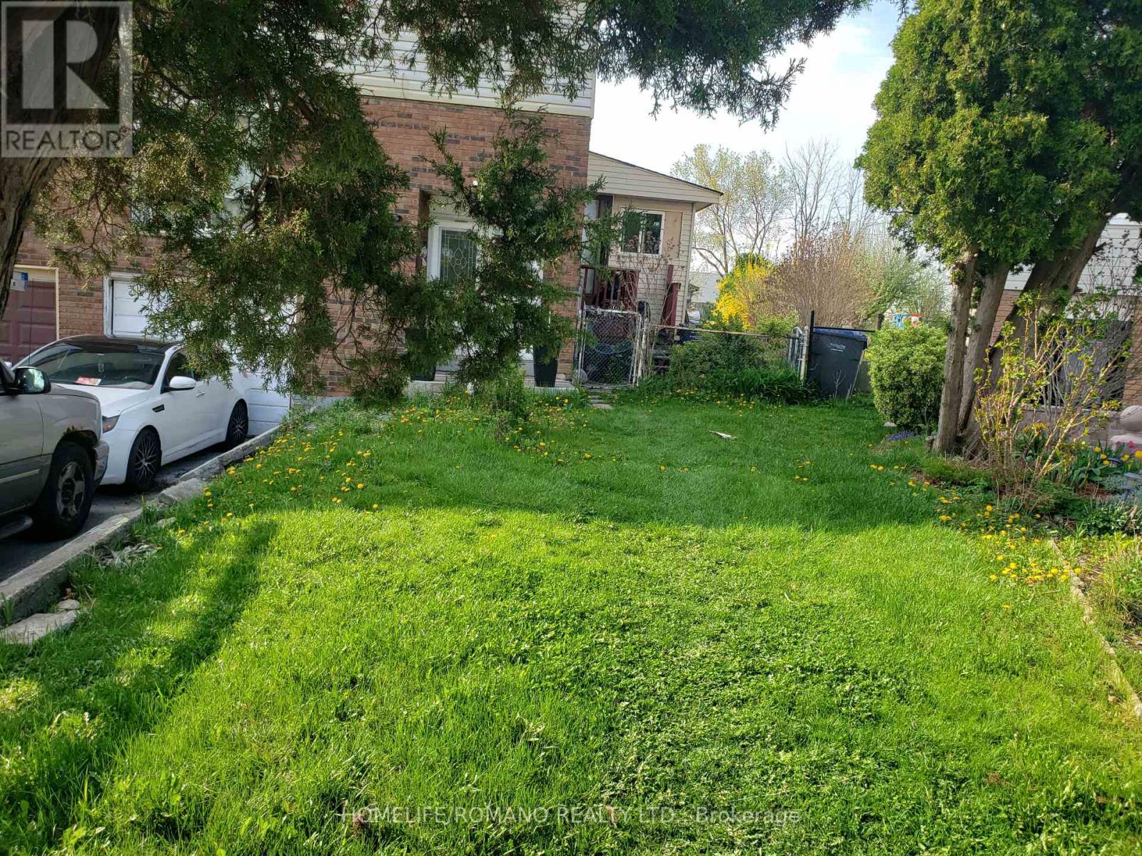 MLS® listing #28715740 for sale located at 3803 KEENAN CRESCENT