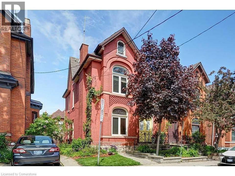 MLS® listing #28716096 for sale located at 102 GRANT Avenue