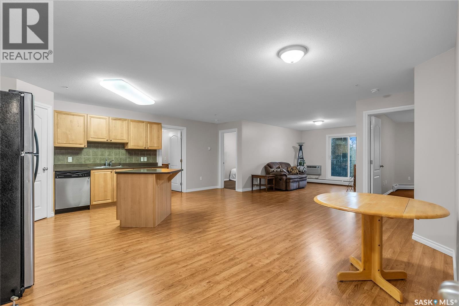 MLS® listing #28716178 for sale located at 211 100 1st AVENUE N